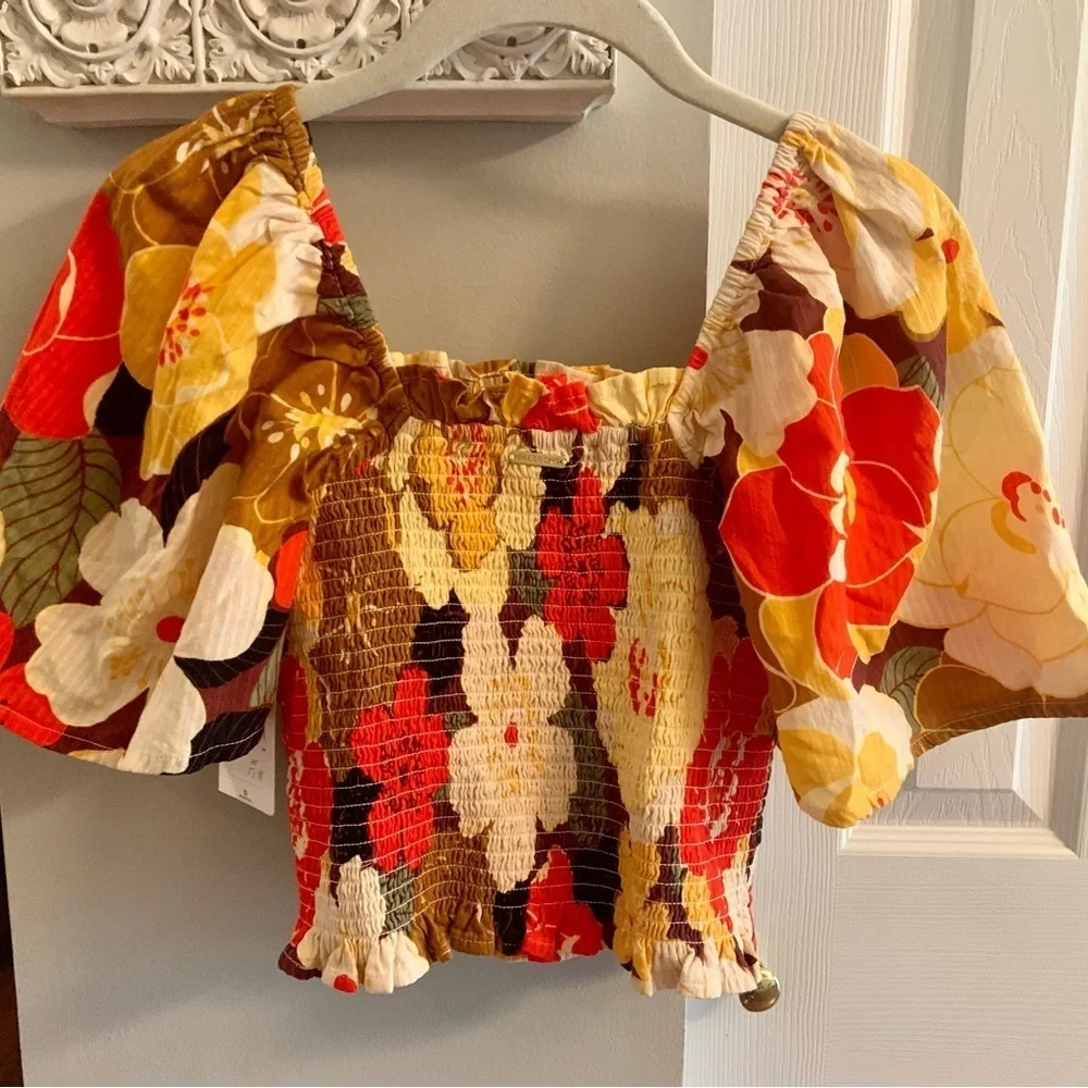 Billabong Orange Yellow Smocked Puff Sleeve Blouse - NWT - Small
